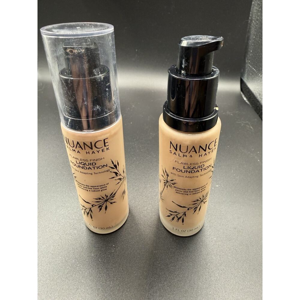 Two NUANCE Salma Hayek Flawless Finish Liquid Foundation 270 Light Warm NWOB